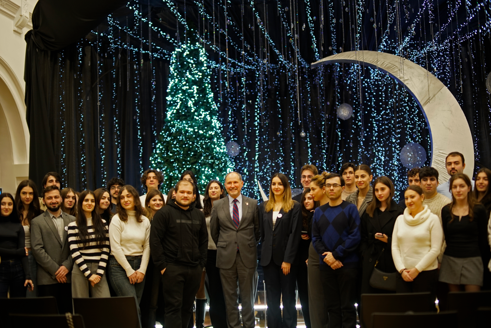 ევროკავშირის ელჩის შეხვედრა CU-ის სტუდენტებთან